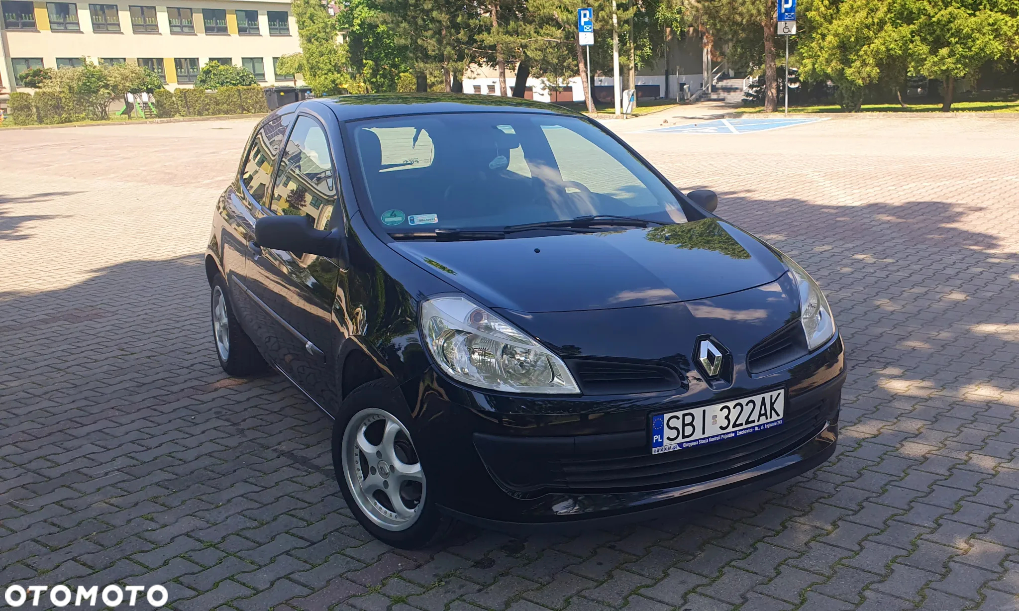 Renault Clio 1.2 16V 75 Dynamique - 2