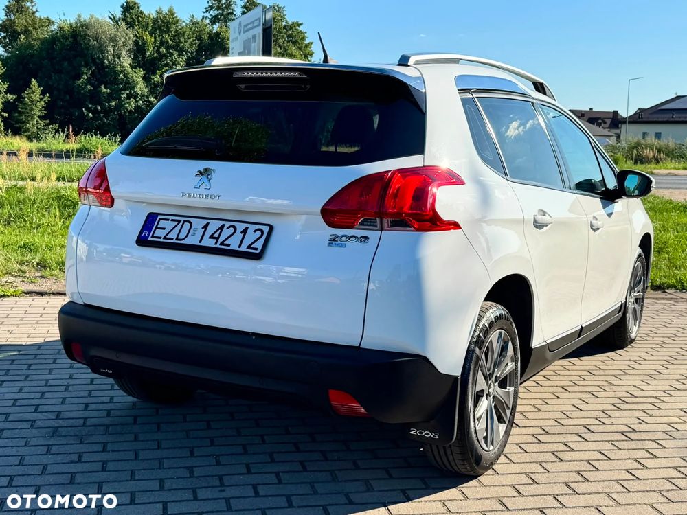 Peugeot 2008 1.6 e-HDi Style S&S - 6