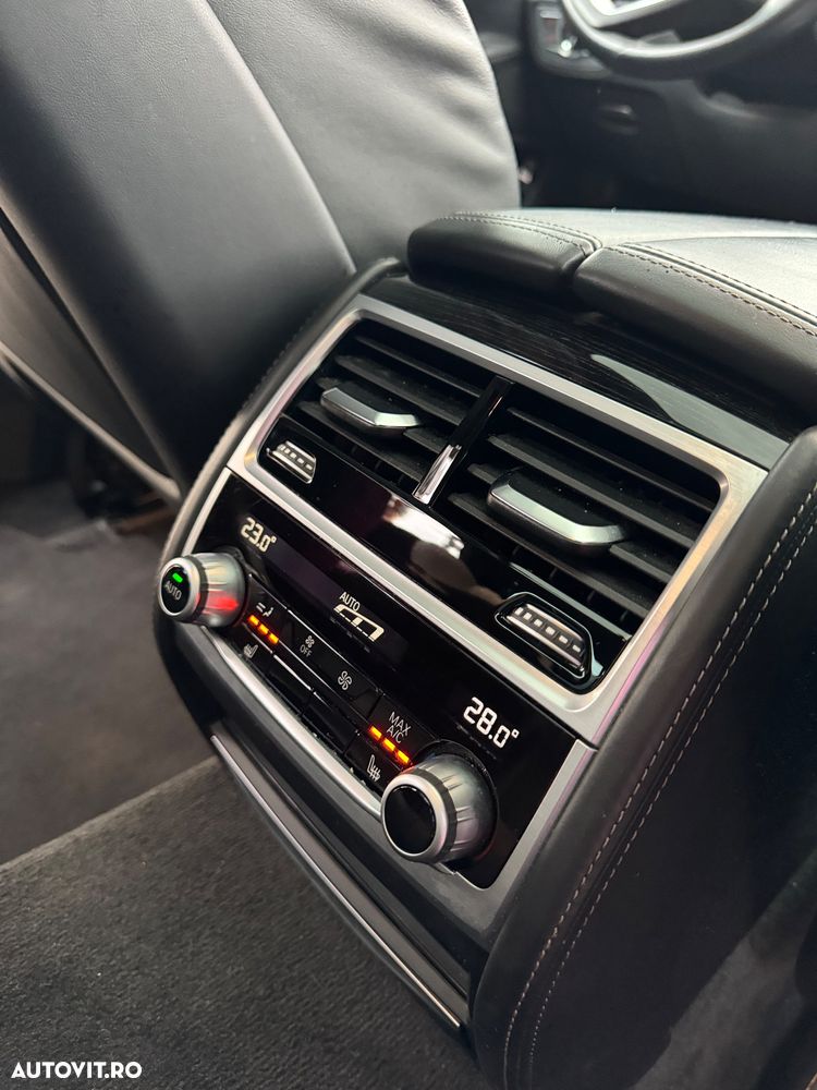 BMW Seria 7 730d xDrive - 7