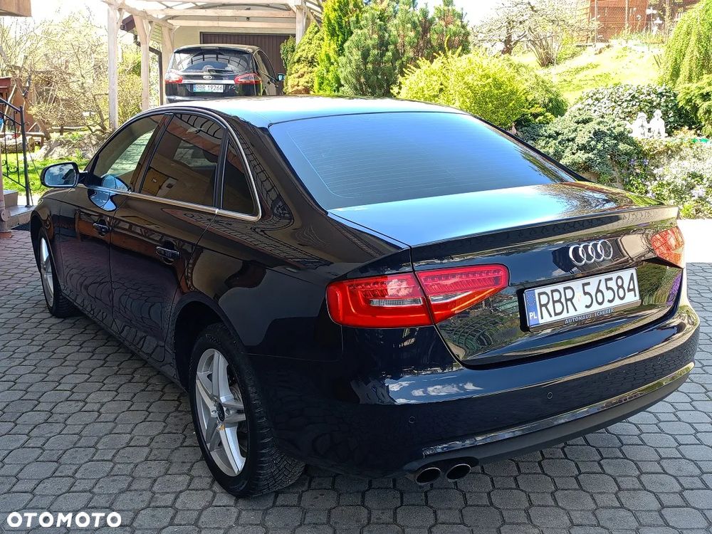 Audi A4 Limousine 2.0 TDI DPF multitronic Ambiente - 4
