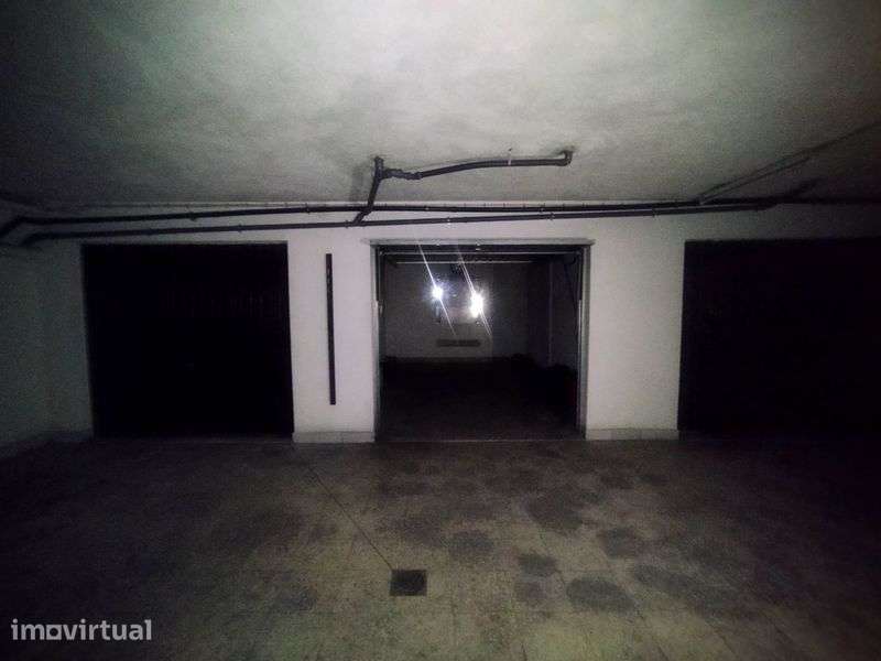 Garagem box, parqueamento, arrecadação, armazém, storage - Grande imagem: 4/8