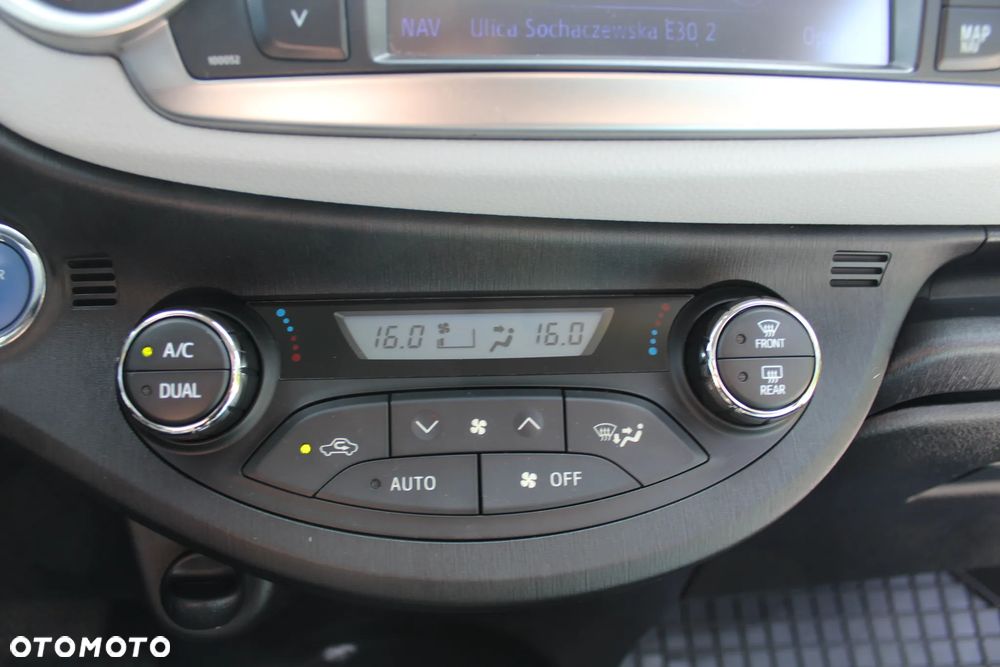 Toyota Yaris 1.5 VVT-i Style - 27