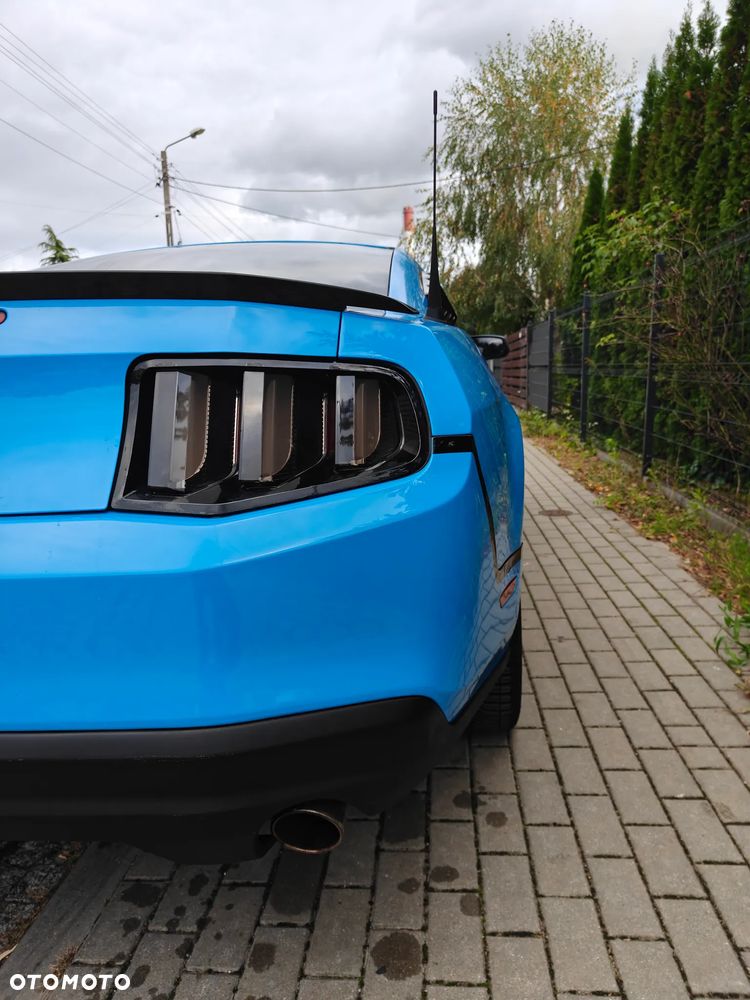 Ford Mustang - 28