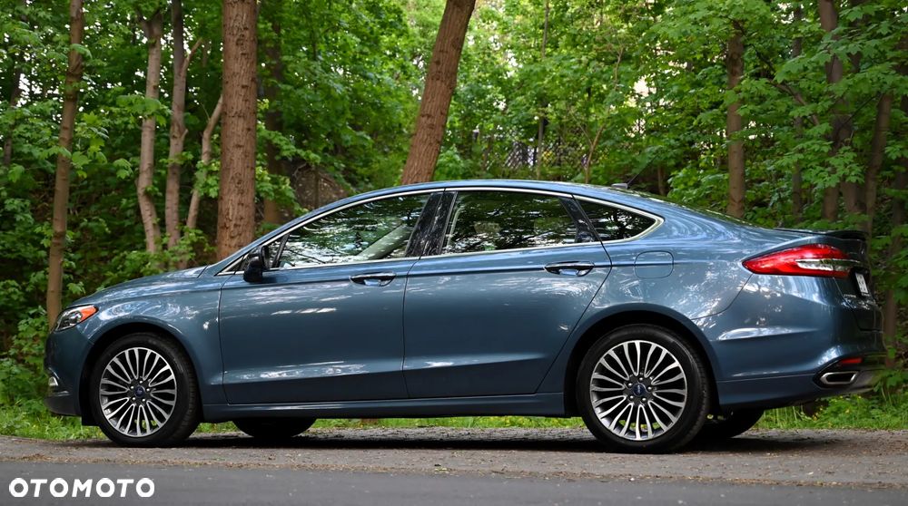 Ford Fusion 2.0 EcoBoost Titanium - 16