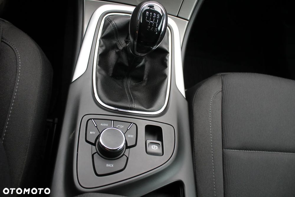 Opel Insignia 2.0 Turbo Edition - 29