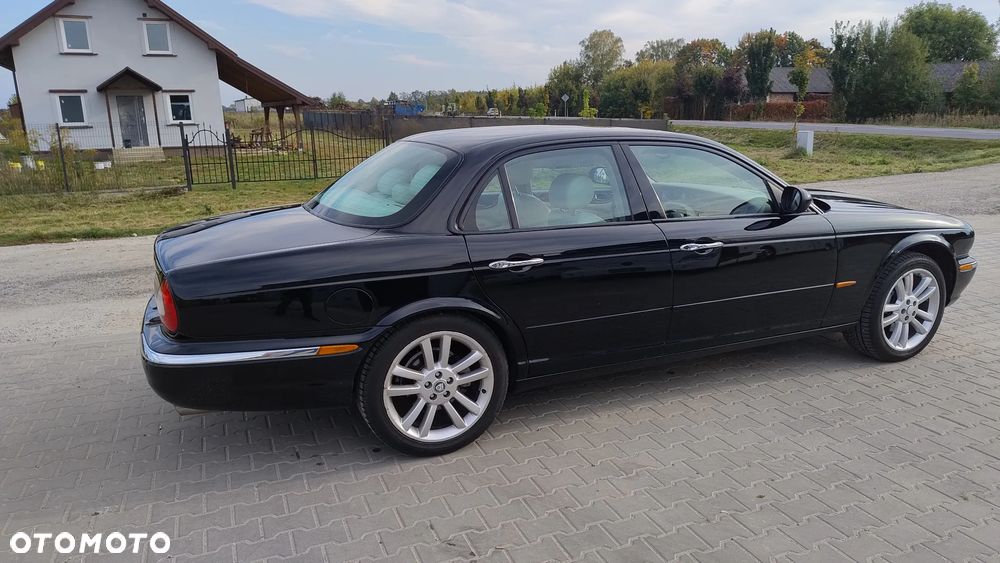 Jaguar XJ - 2