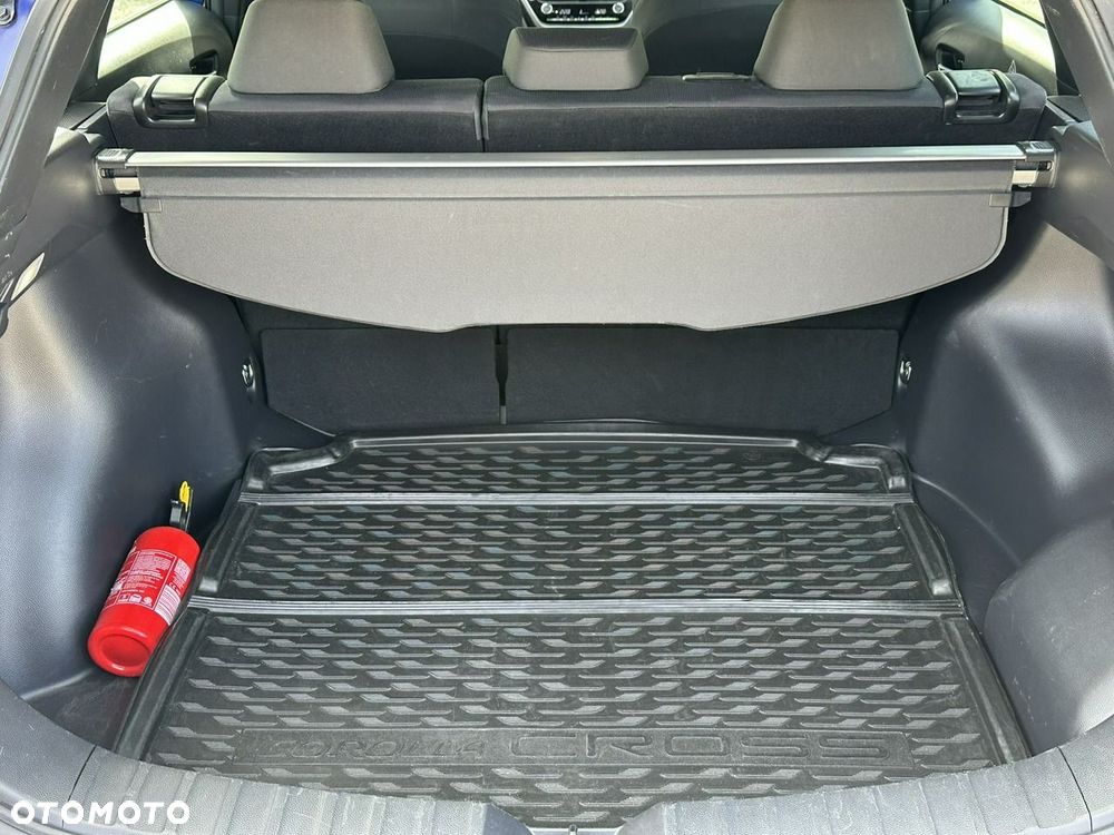 Toyota Corolla Cross - 10