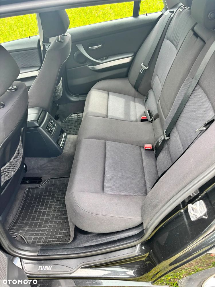 BMW Seria 3 - 18