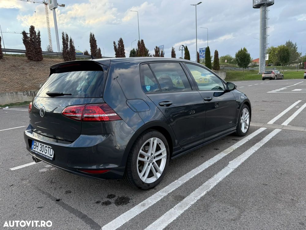 Volkswagen Golf 2.0 TDI DSG GTD - 4