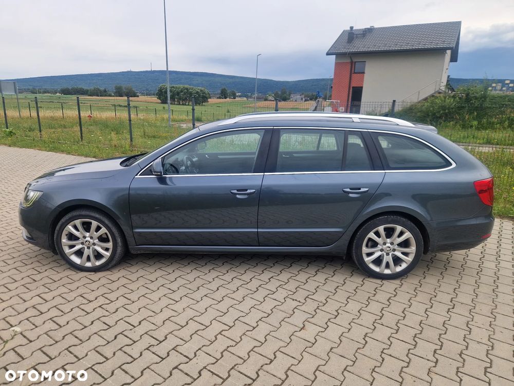 Skoda Superb 2.0 TDI Green tec 4x4 Elegance - 7