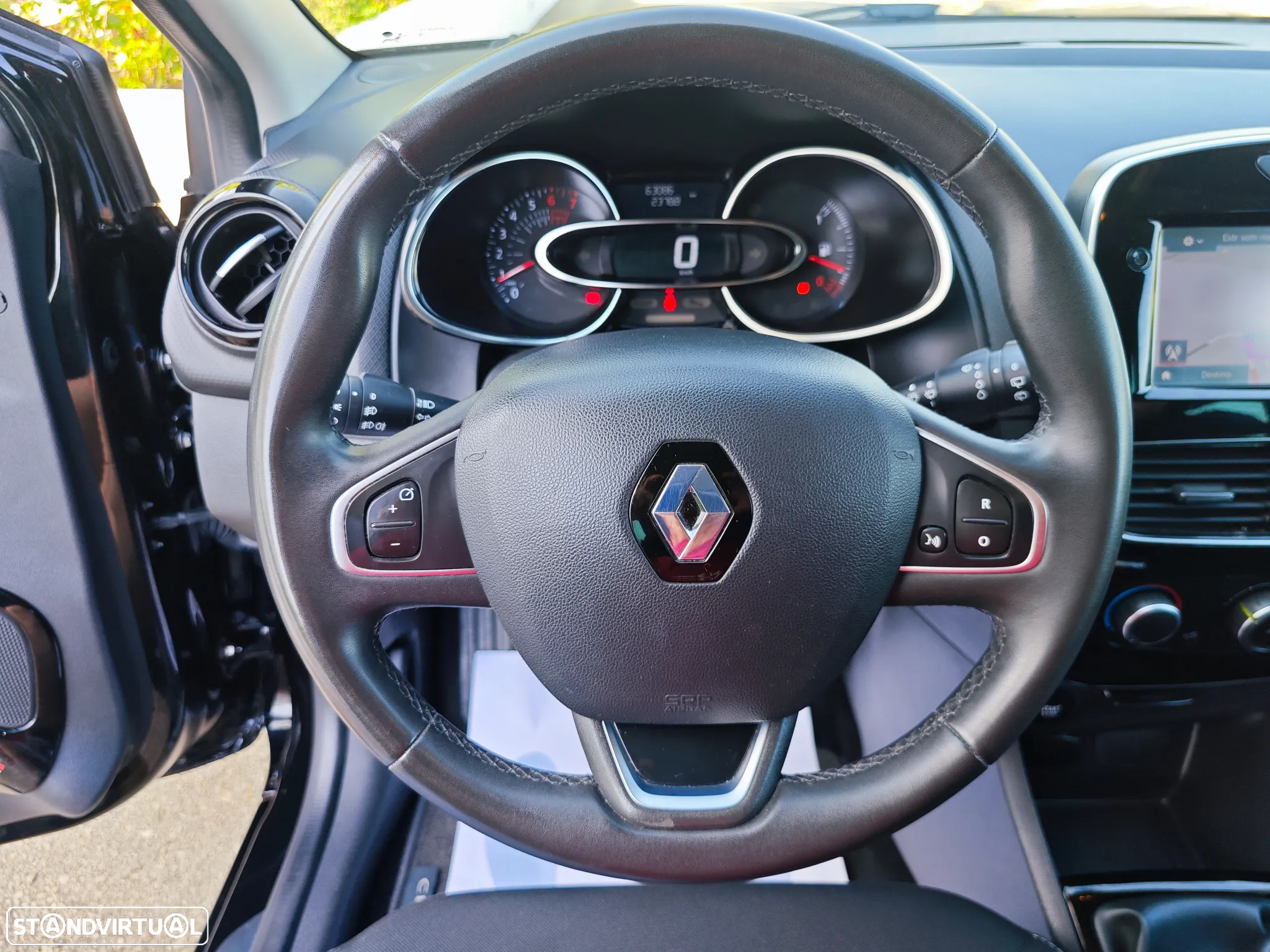 Renault Clio 0.9 TCe Limited - 14