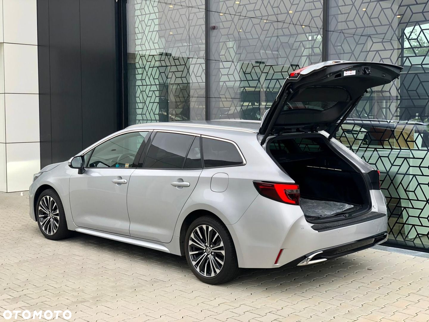 Toyota Corolla 1.8 Hybrid Style - 27