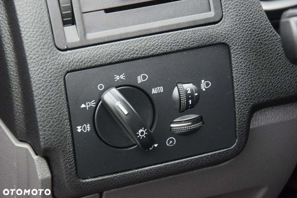 Ford Kuga 2.0 TDCi 4x4 Titanium - 34