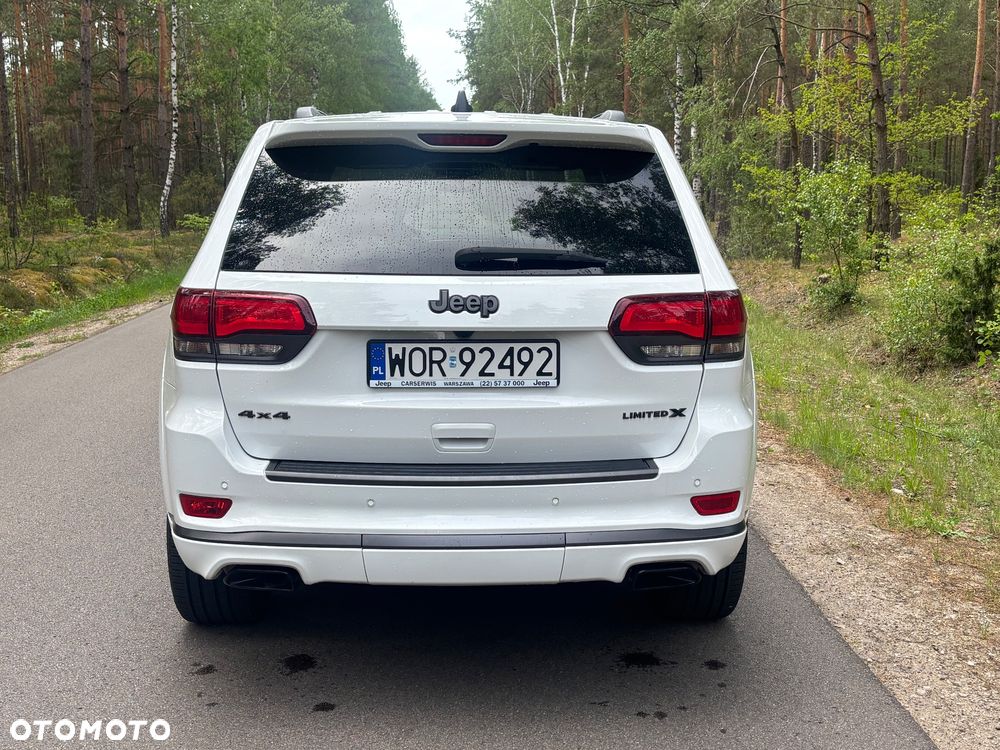 Jeep Grand Cherokee - 33