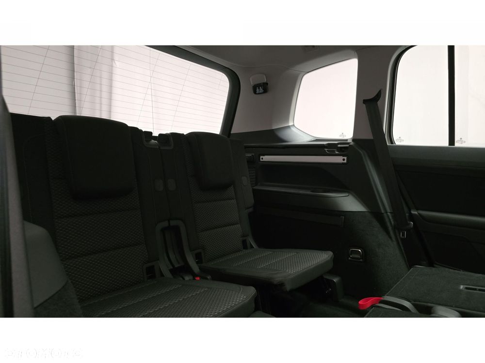 Volkswagen Touran - 30
