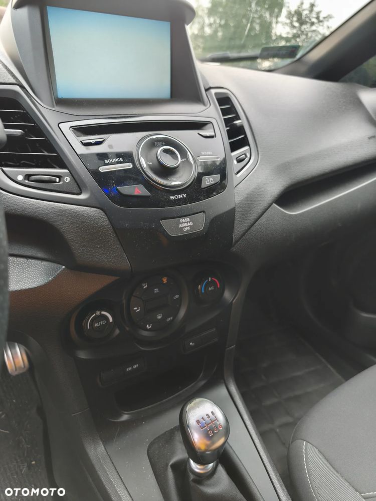 Ford Fiesta ST - 30