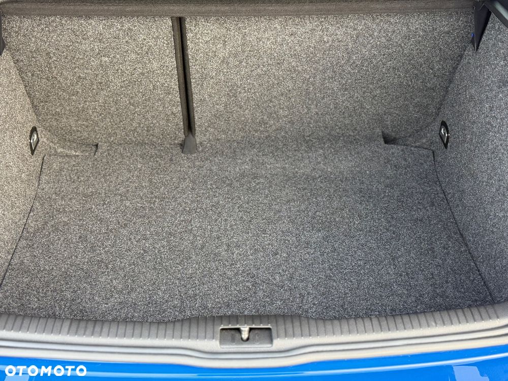 Volkswagen Golf 1.9 TDI Comfortline - 9