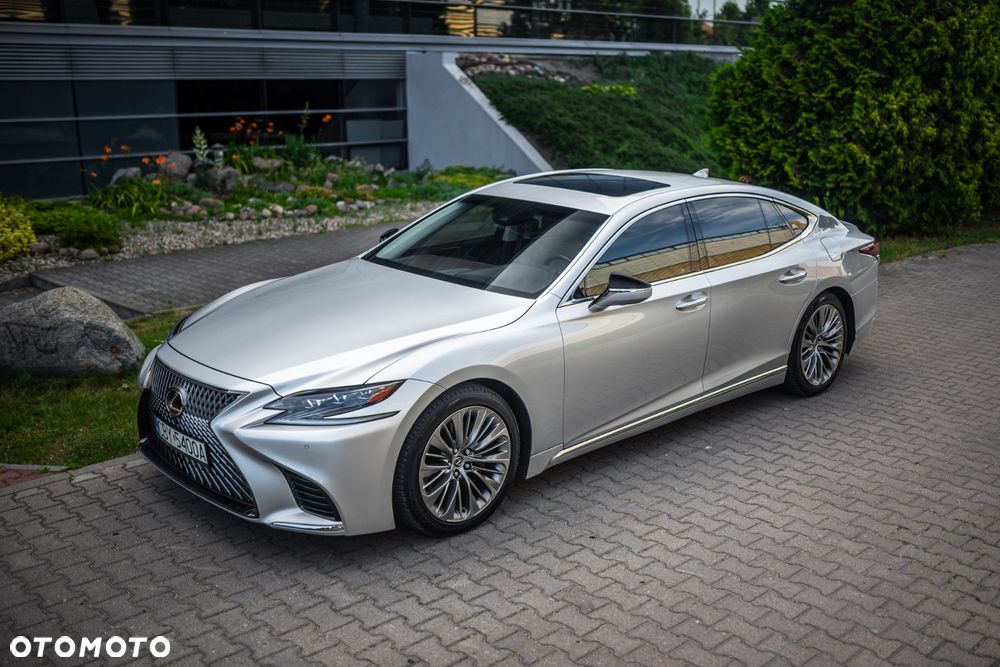 Lexus LS - 1