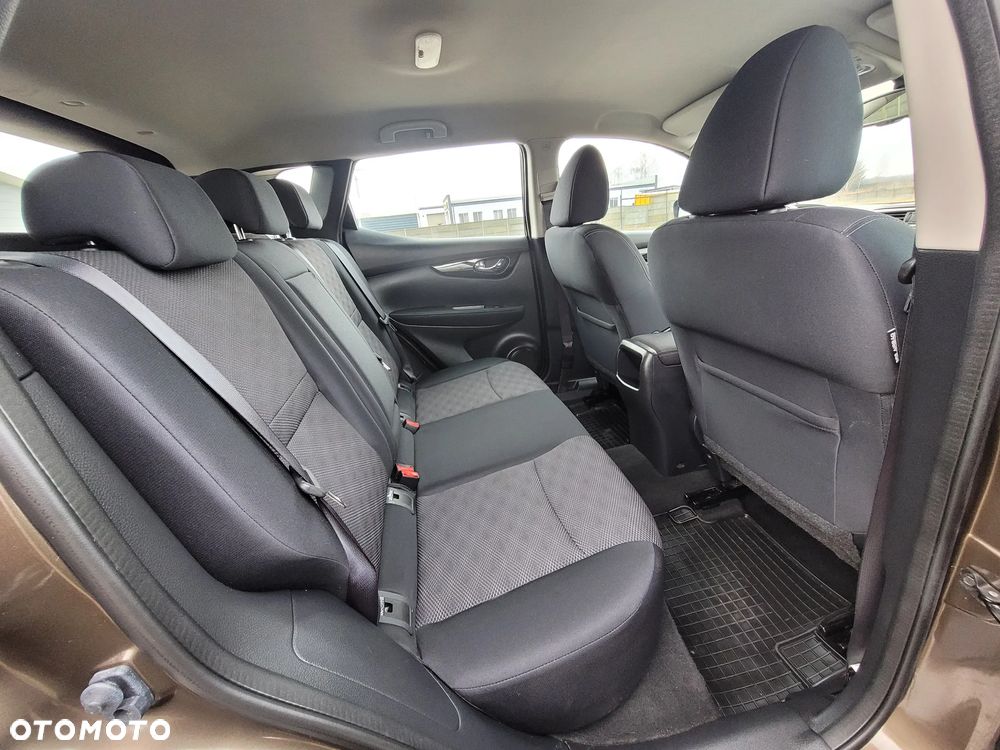 Nissan Qashqai 1.2 DIG-T N-Vision - 18