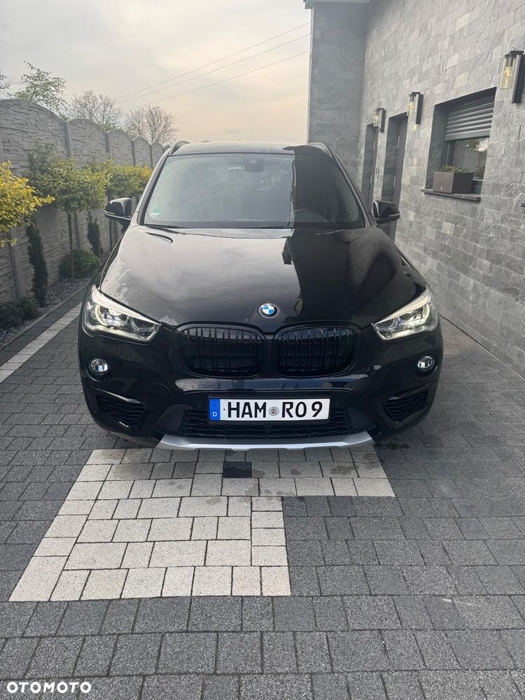 BMW X1 xDrive18d Sport Line - 2