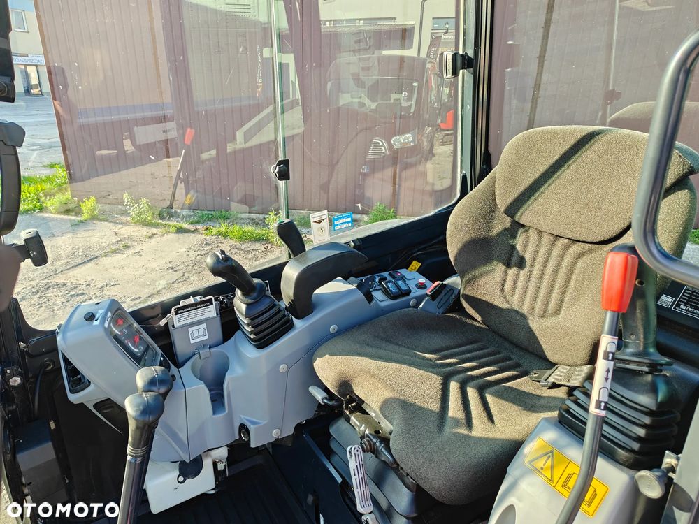 Kubota KX027-4 - 23