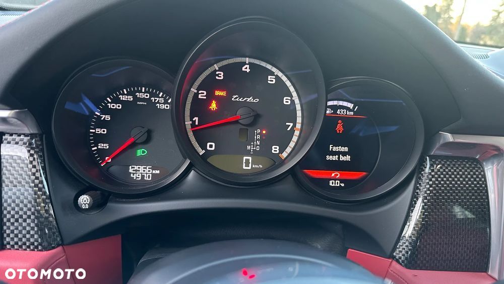 Porsche Macan Turbo PDK - 16