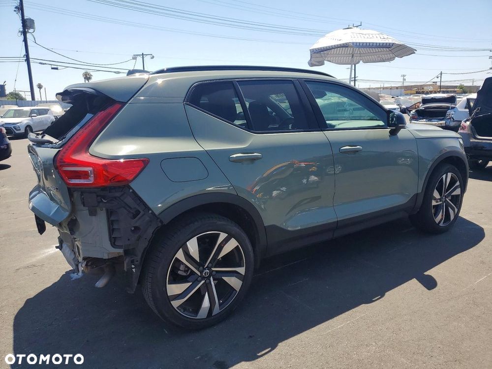 Volvo XC 40 B5 AWD Ultimate Bright - 4