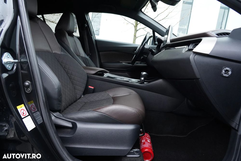 Toyota C-HR Lounge - 14