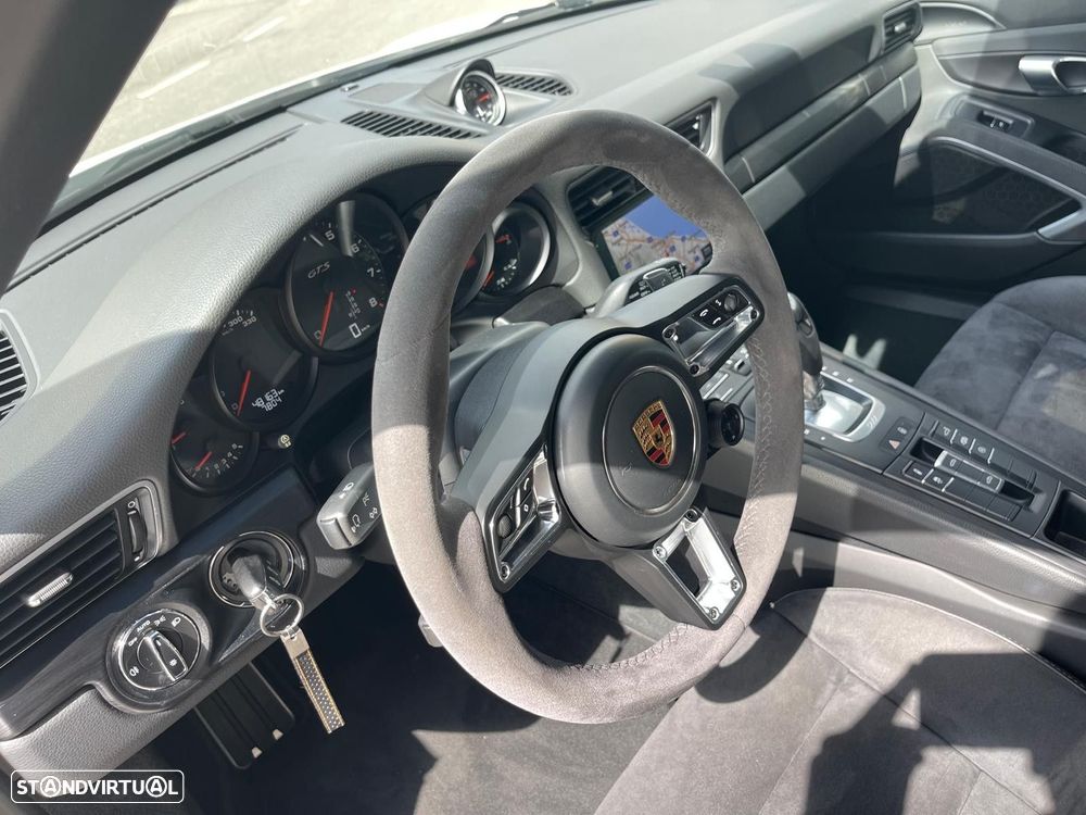 Porsche 911 (991) Targa 4 GTS PDK - 22
