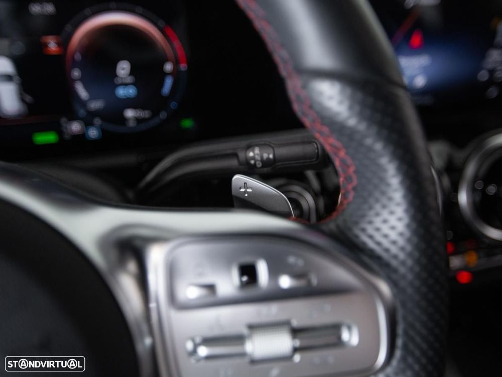 Mercedes-Benz GLA 250 e AMG Line - 19