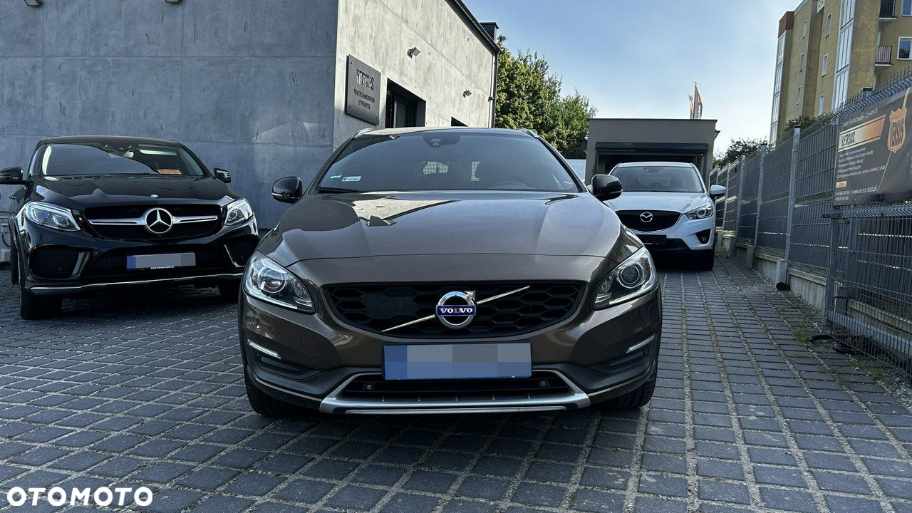 Volvo V60 Cross Country - 2