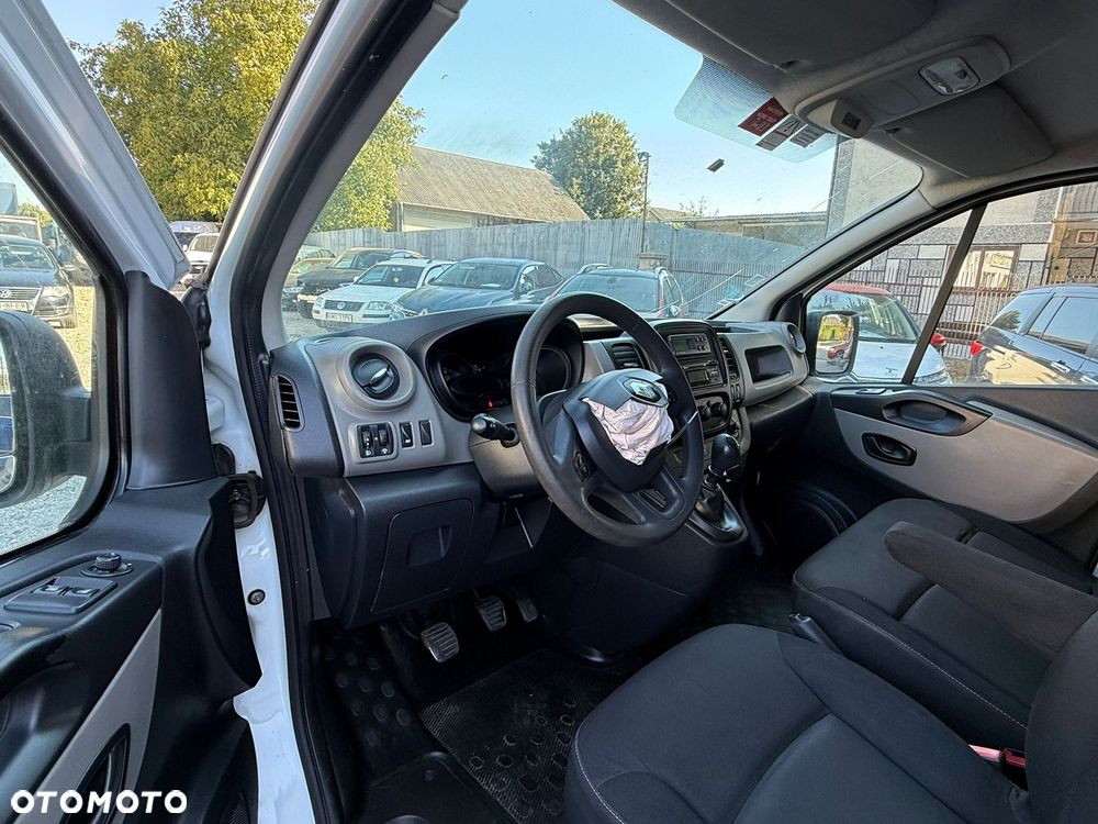 Renault Trafic - 11