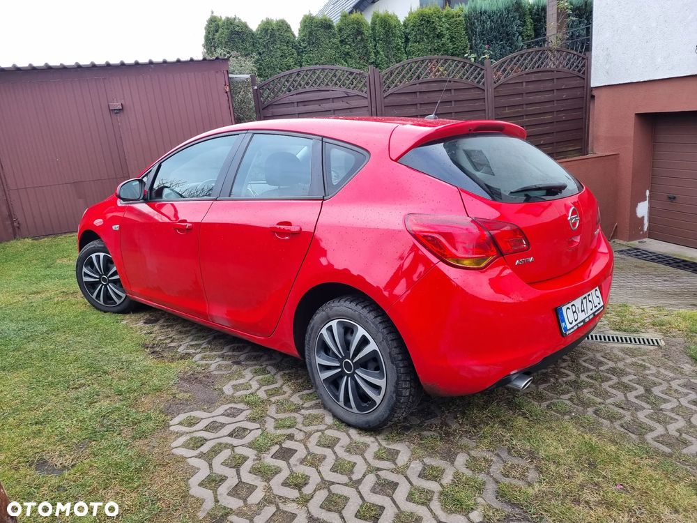 Opel Astra 1.4 T Cosmo - 3
