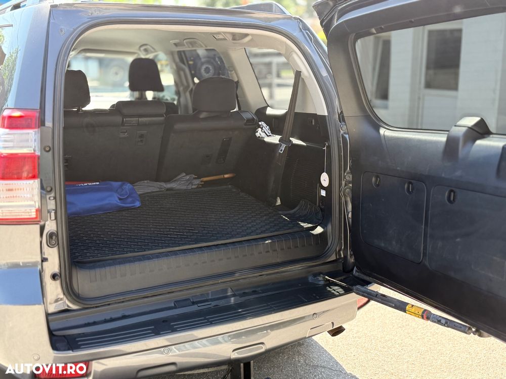 Toyota Land Cruiser 2.8l Turbo D-4D AVS Aut. Luxury - 20