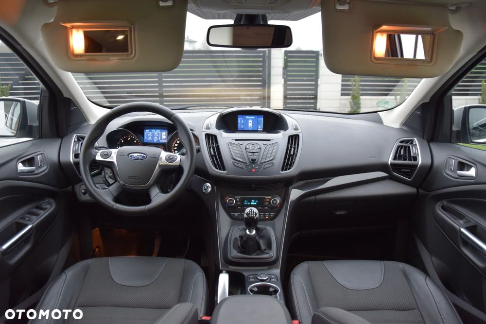 Ford Kuga 2.0 TDCi 4x4 Individual - 35