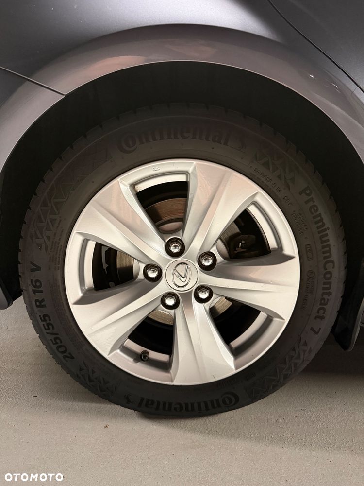 Lexus IS 300h Elite - 15