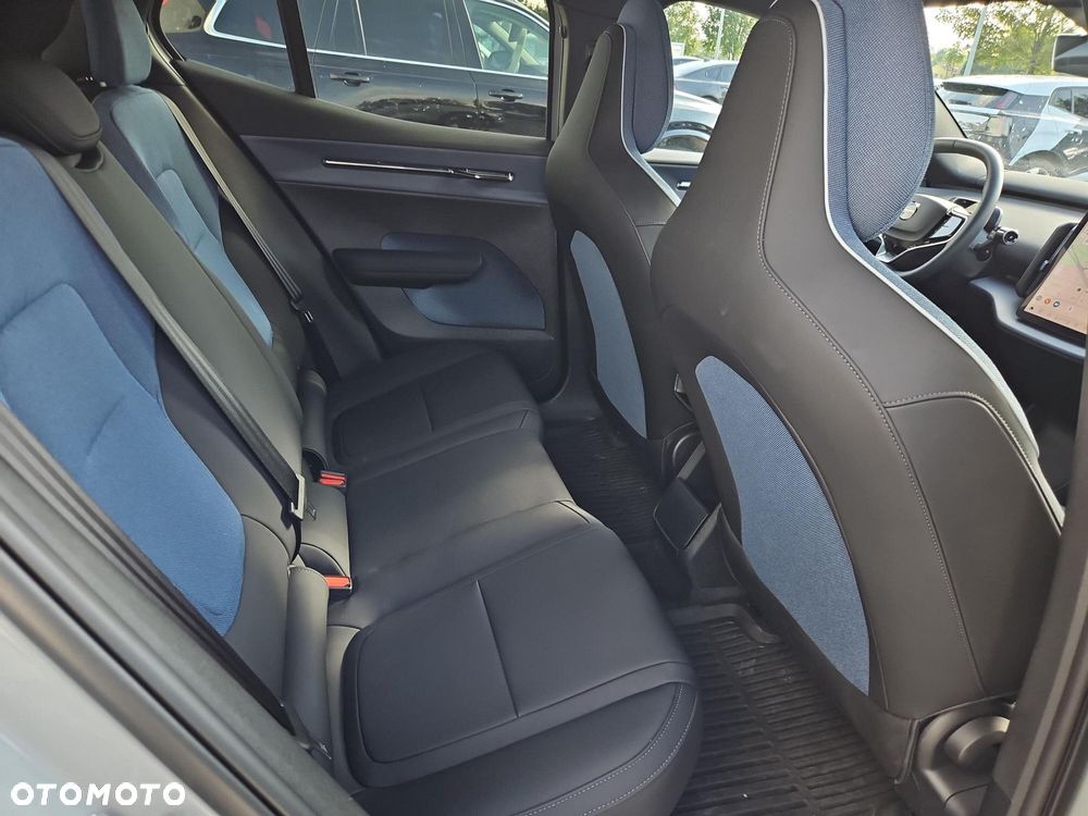 Volvo EX30 - 12