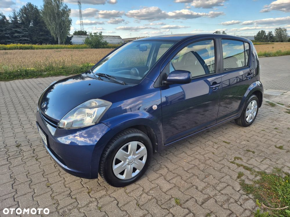 Daihatsu Sirion - 16