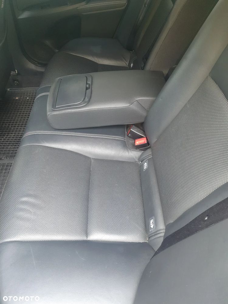 Toyota Avensis 2.0 D-4D Prestige - 16