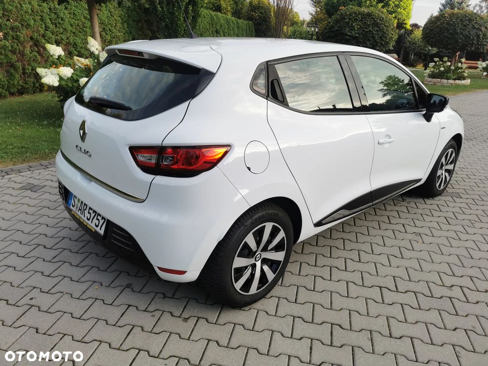 Renault Clio 1.2 16V Limited EU6 - 6