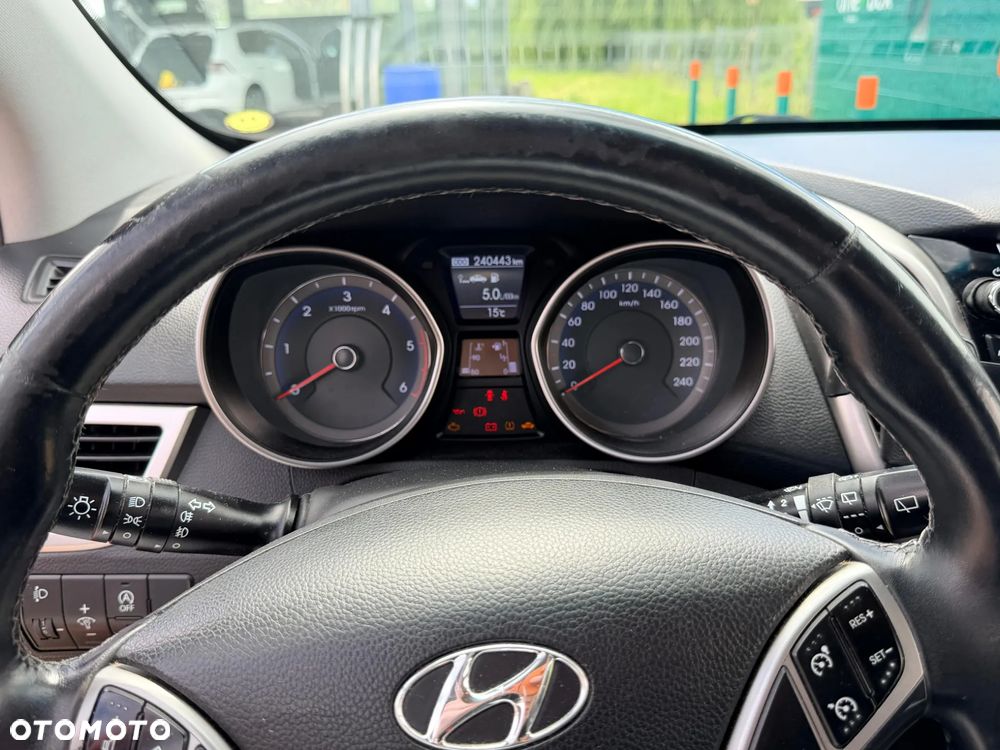 Hyundai i30 1.6 CRDi Comfort - 11