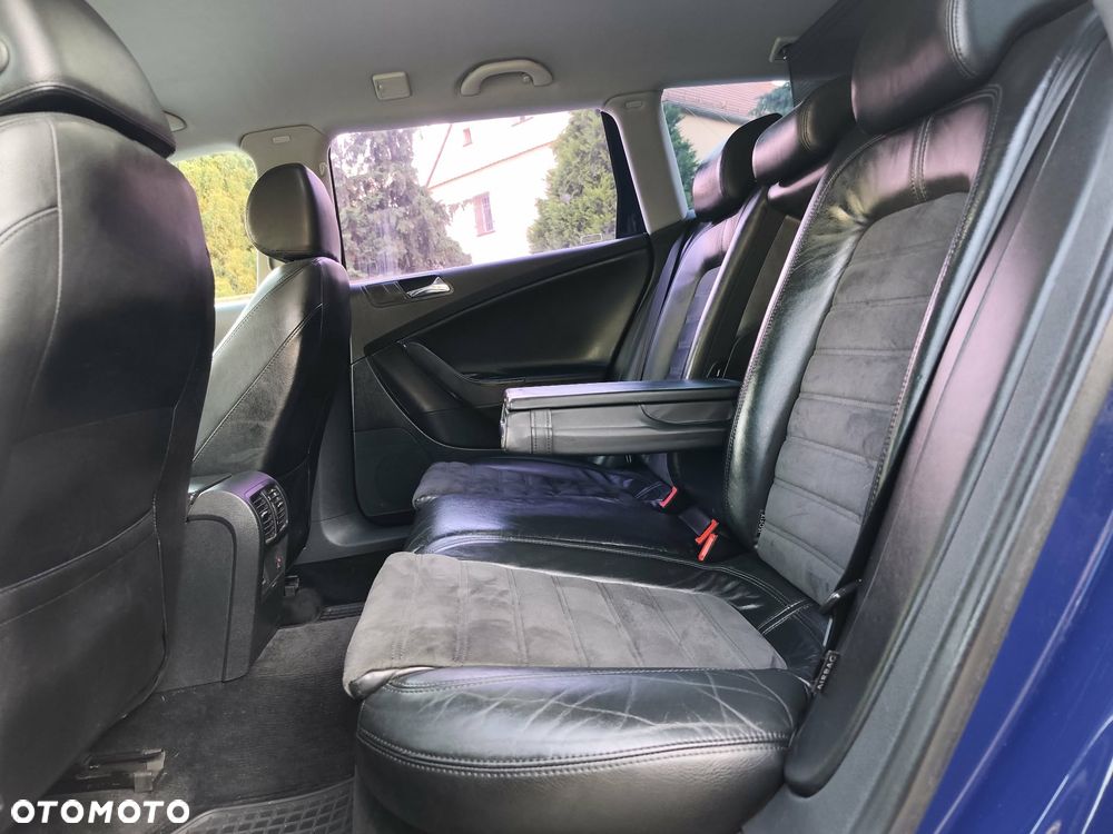 Volkswagen Passat 2.0 TDI Highline - 17