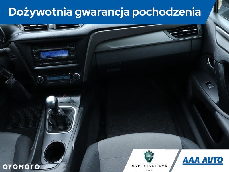 Toyota Avensis - 10