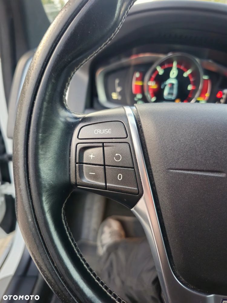 Volvo XC 60 - 24