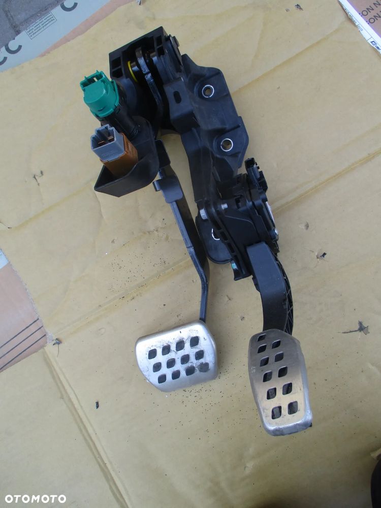 RENAULT ARKANA 1.6 HYBRID E-TECH PEDAŁ GAZU HAMULCA - 1