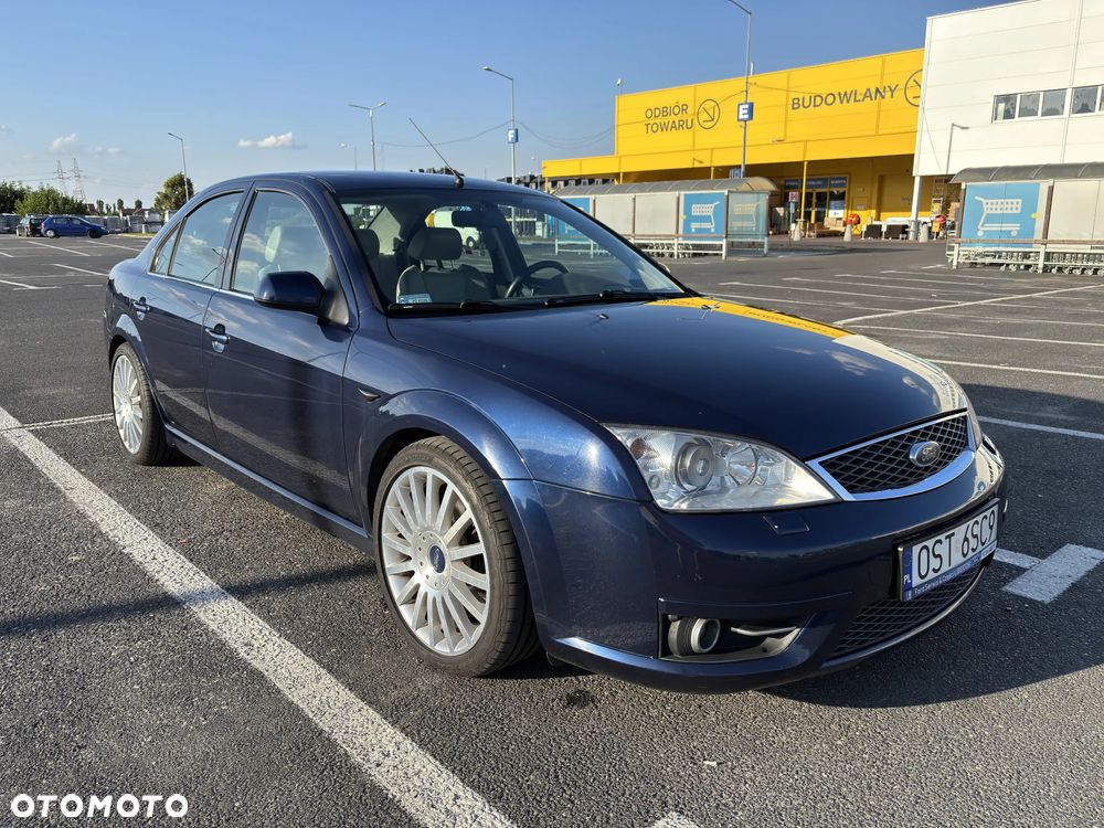 Ford Mondeo V6 ST 220 - 16