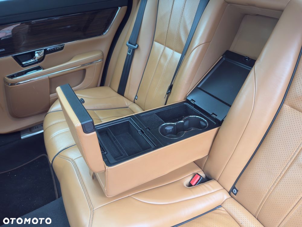 Jaguar XJ 3.0 V6 Kompressor AWD Langversion Portfolio - 31