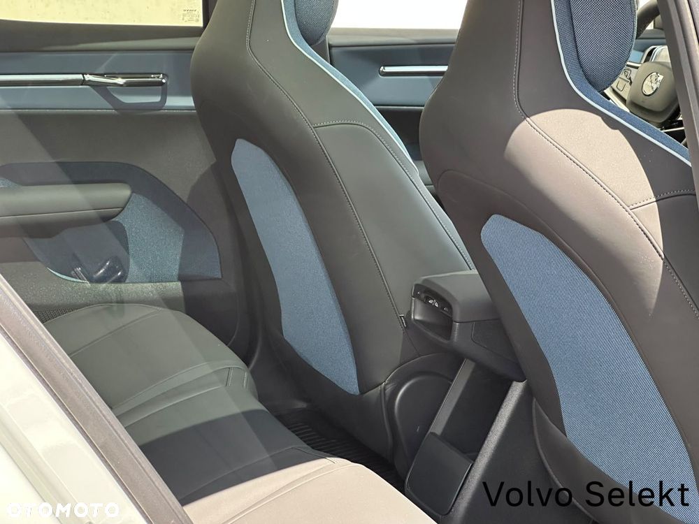 Volvo EX30 - 35