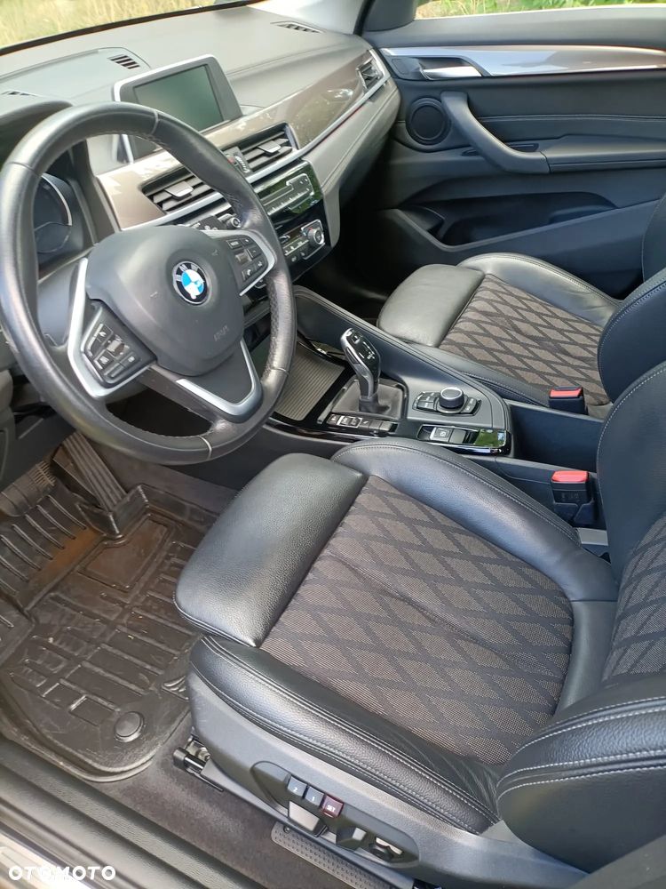 BMW X1 sDrive18i - 9