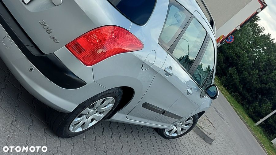 Peugeot 308 HDi FAP 110 NAVTEQ ON BOARD - 30